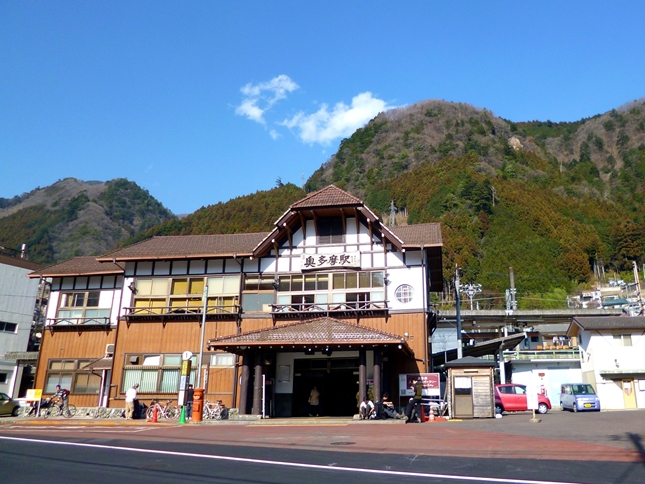 秋のハイキングスポット・東京編（奥多摩・高尾）