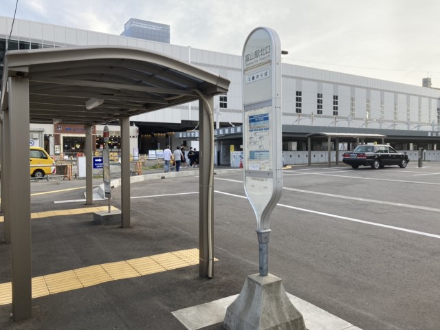 富山VIPバス停留所
