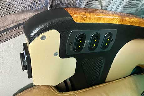 VIPライナー中部国際空港・金沢便 リクライニング操作方法