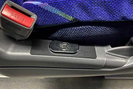 VIPライナー名古屋1便 通常シート 充電設備について