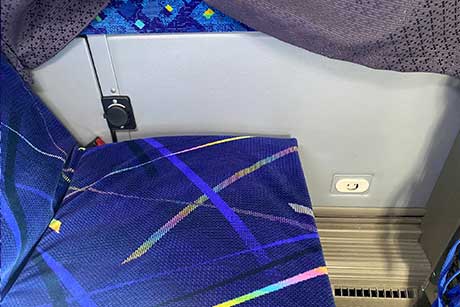 VIPライナー名古屋1便 通常シート 充電設備について