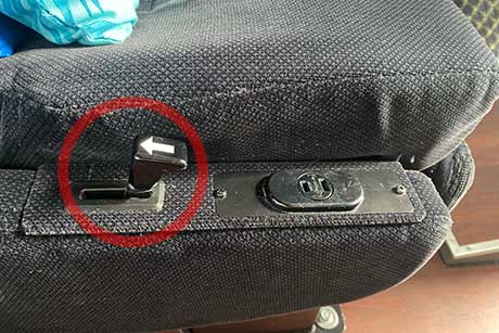 VIPライナー102便 リクライニング操作方法