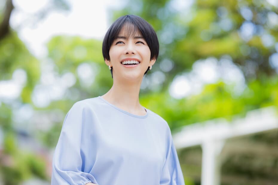 笑顔の女性