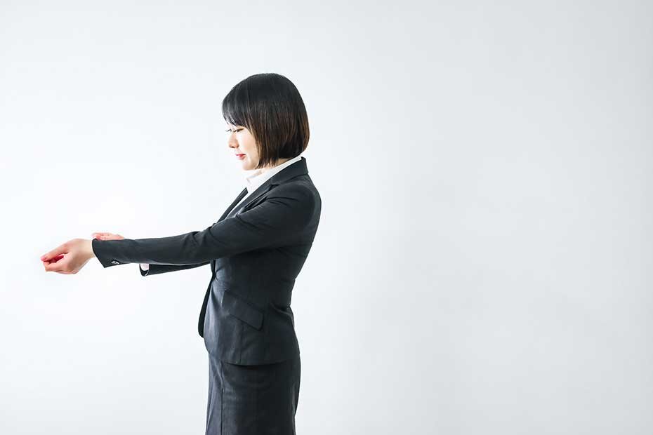 身だしなみを整える
