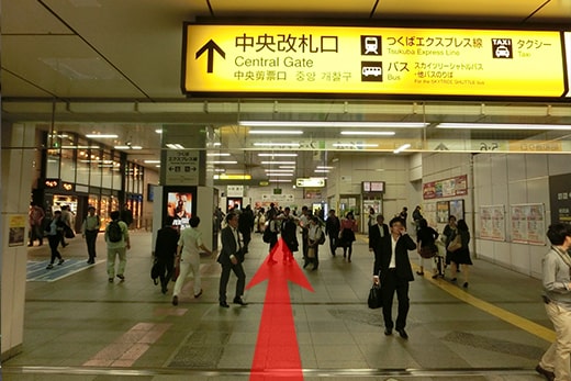 秋葉原站夜間巴士上客點(東口交通廣場裡面的)的行程照片01